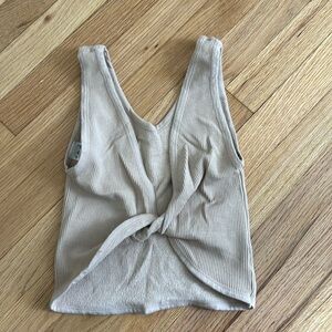 Cropped rib tank XS - good condition